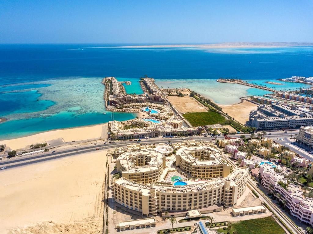 صني دايز ميريت فاملي اكوا بارك