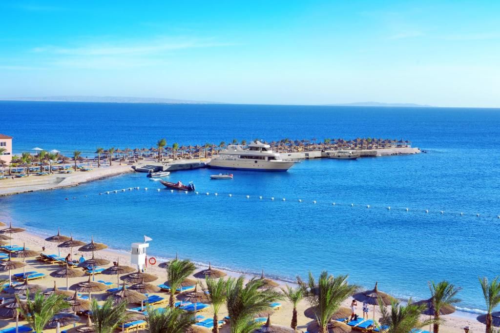 بيتش بيكالباتروس أكوا بارك